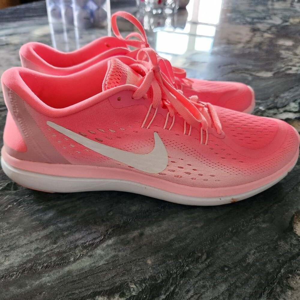 Women's Nike Sneakers